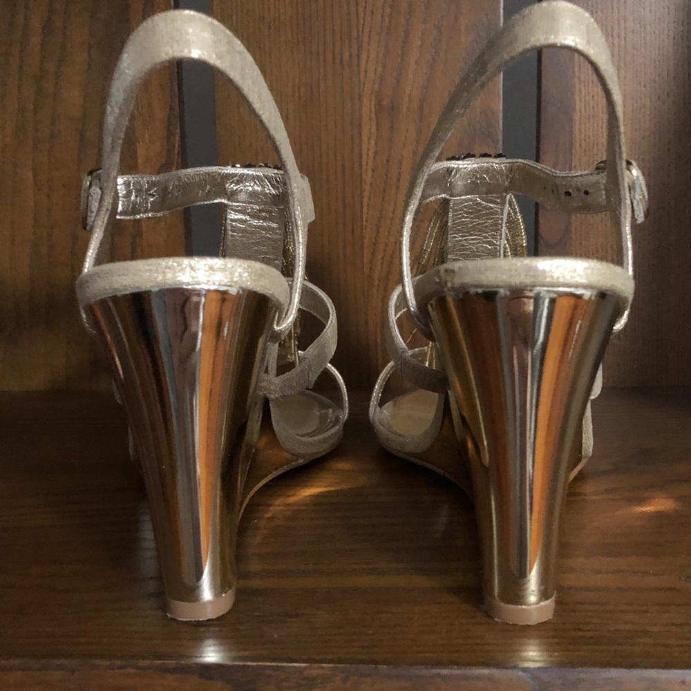 ADRIANNA PAPPEL Gold Beaded Sandal Wedge Heel Style and Comfort Women 6.5 - Picture 6 of 8